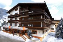 Hotel Eva Village