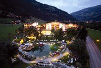 Skivakantie Wintersport Zell am Ziller Hotel Landgut Zapfenhof Skivakantie Wintersport Zell am Ziller Hotel Landgut Zapfenhof